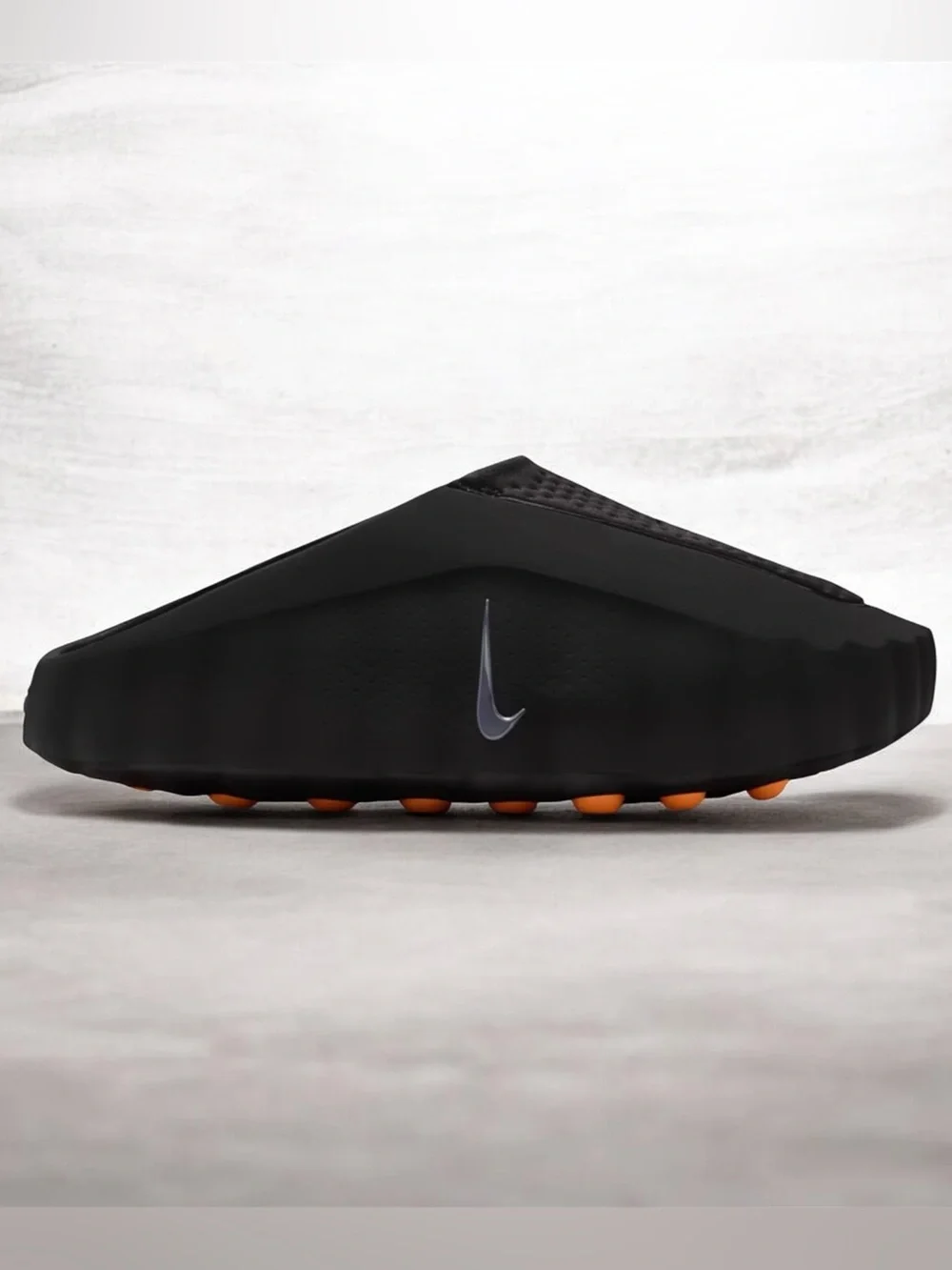 Nike Mind Women’s 001 Slide Black Chrome!